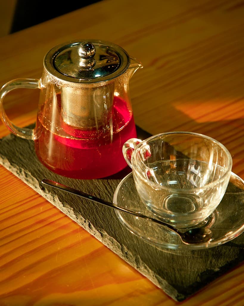 Sparkling berry drink in a glass